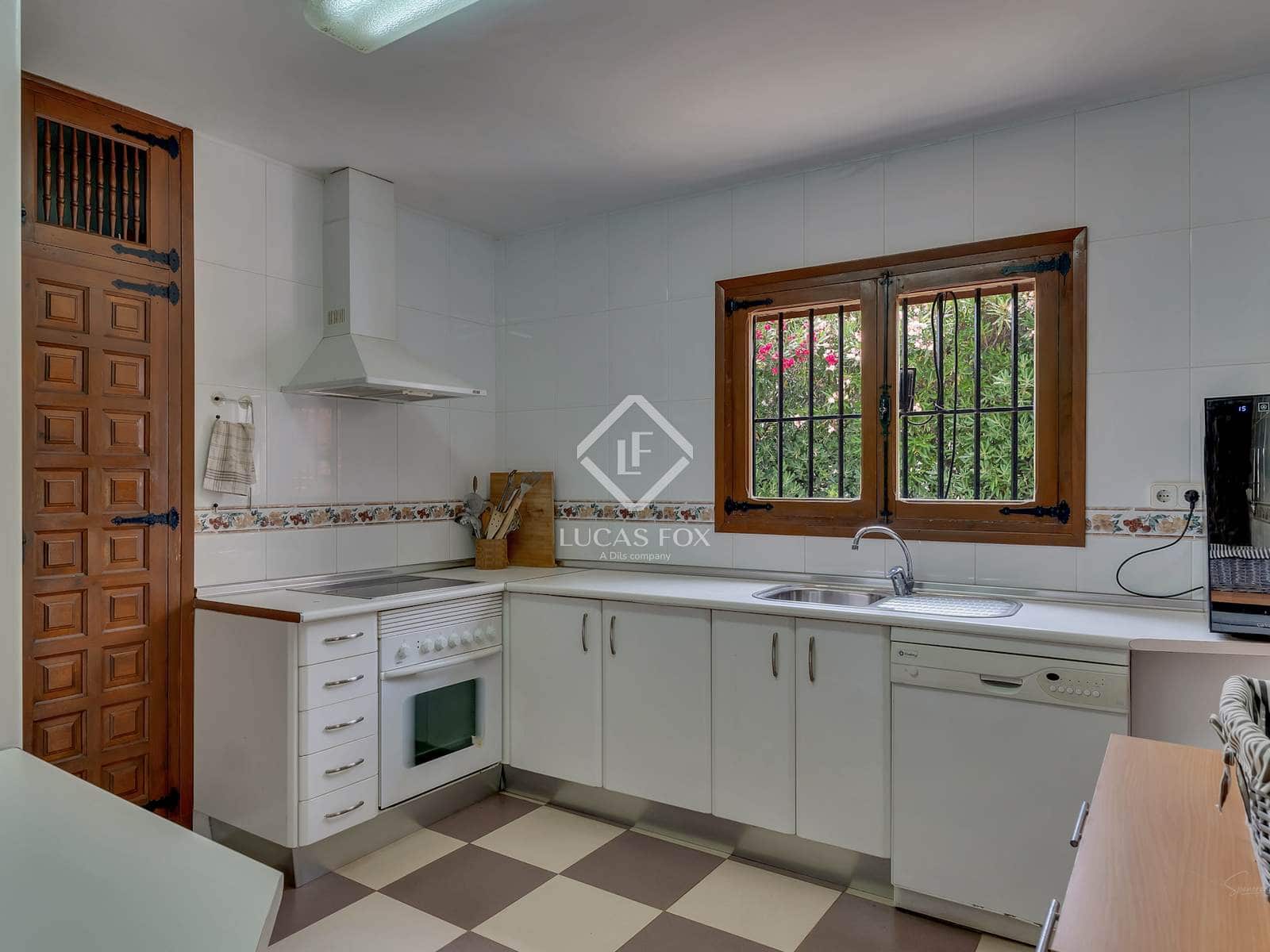 Chalet de 6 habitaciones en Javea / Xàbia en venta con piscina - 850.000 € (Ref: 9053597)