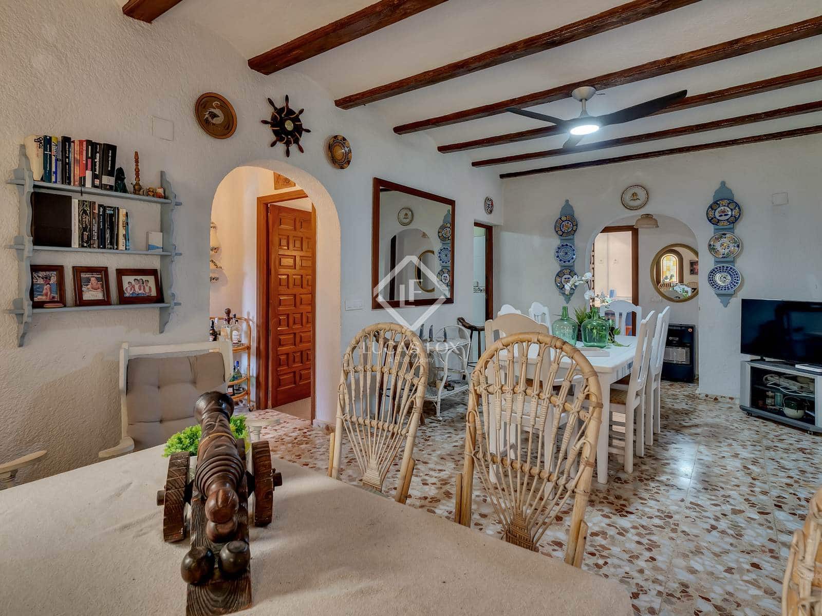 Chalet de 6 habitaciones en Javea / Xàbia en venta con piscina - 850.000 € (Ref: 9053597)