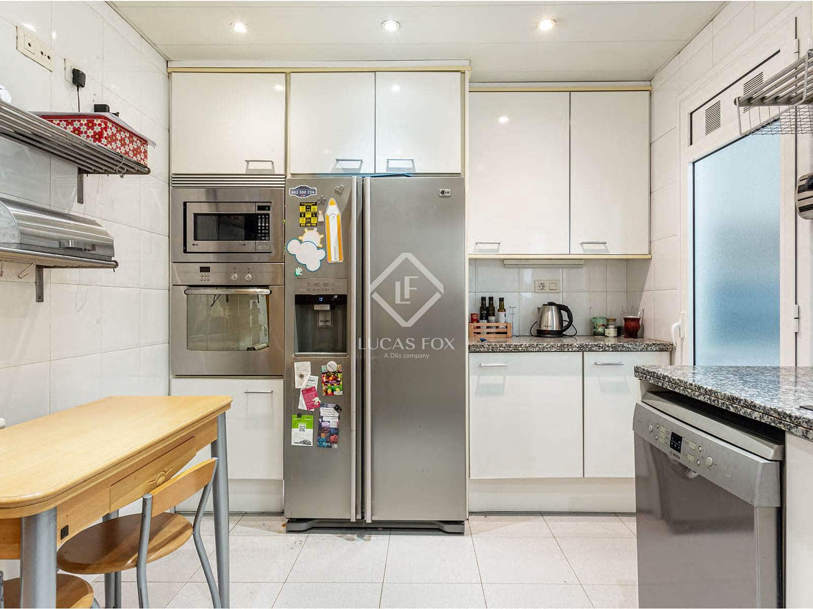 4 slaapkamer Appartement te koop in Barcelona stad met garage - € 795.000 (Ref: 9057075)