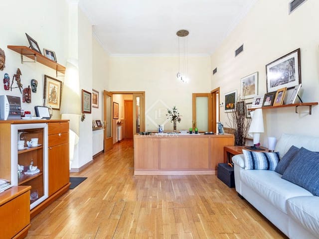 4 slaapkamer Appartement te koop in Barcelona stad met garage - € 795.000 (Ref: 9057075)