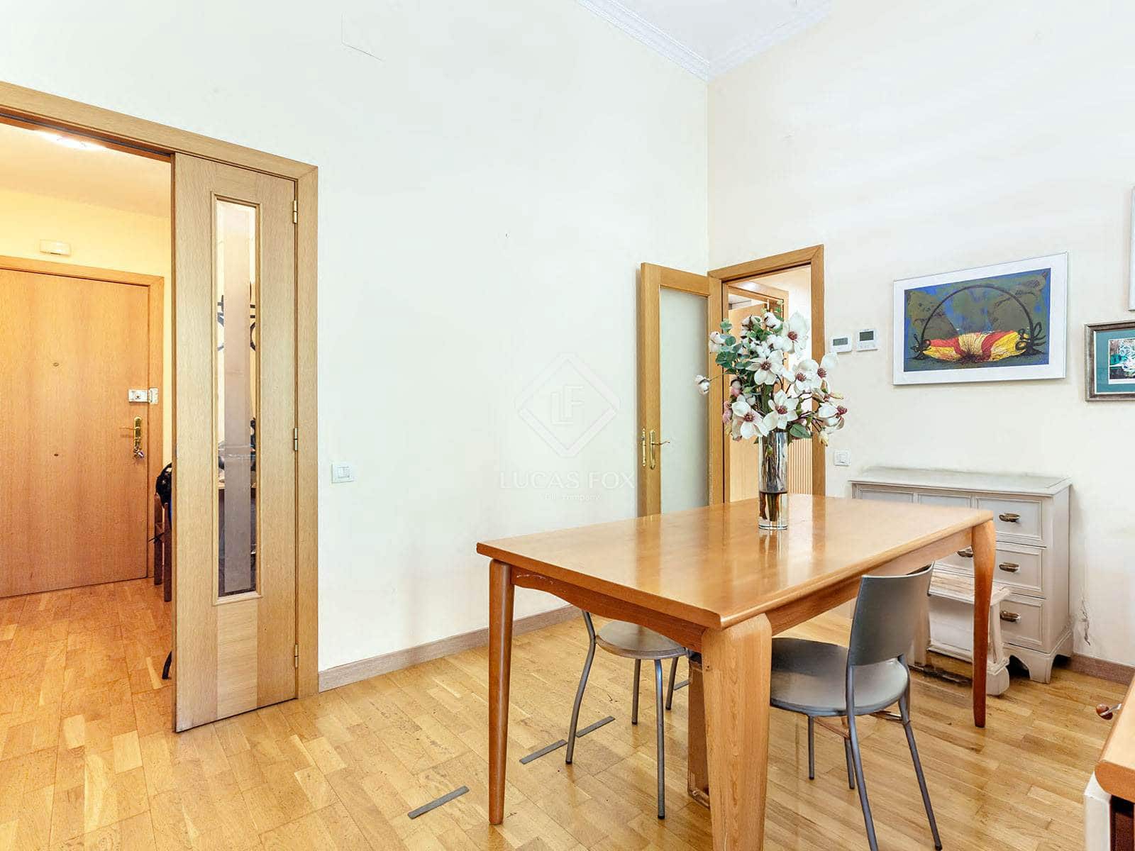 4 slaapkamer Appartement te koop in Barcelona stad met garage - € 795.000 (Ref: 9057075)
