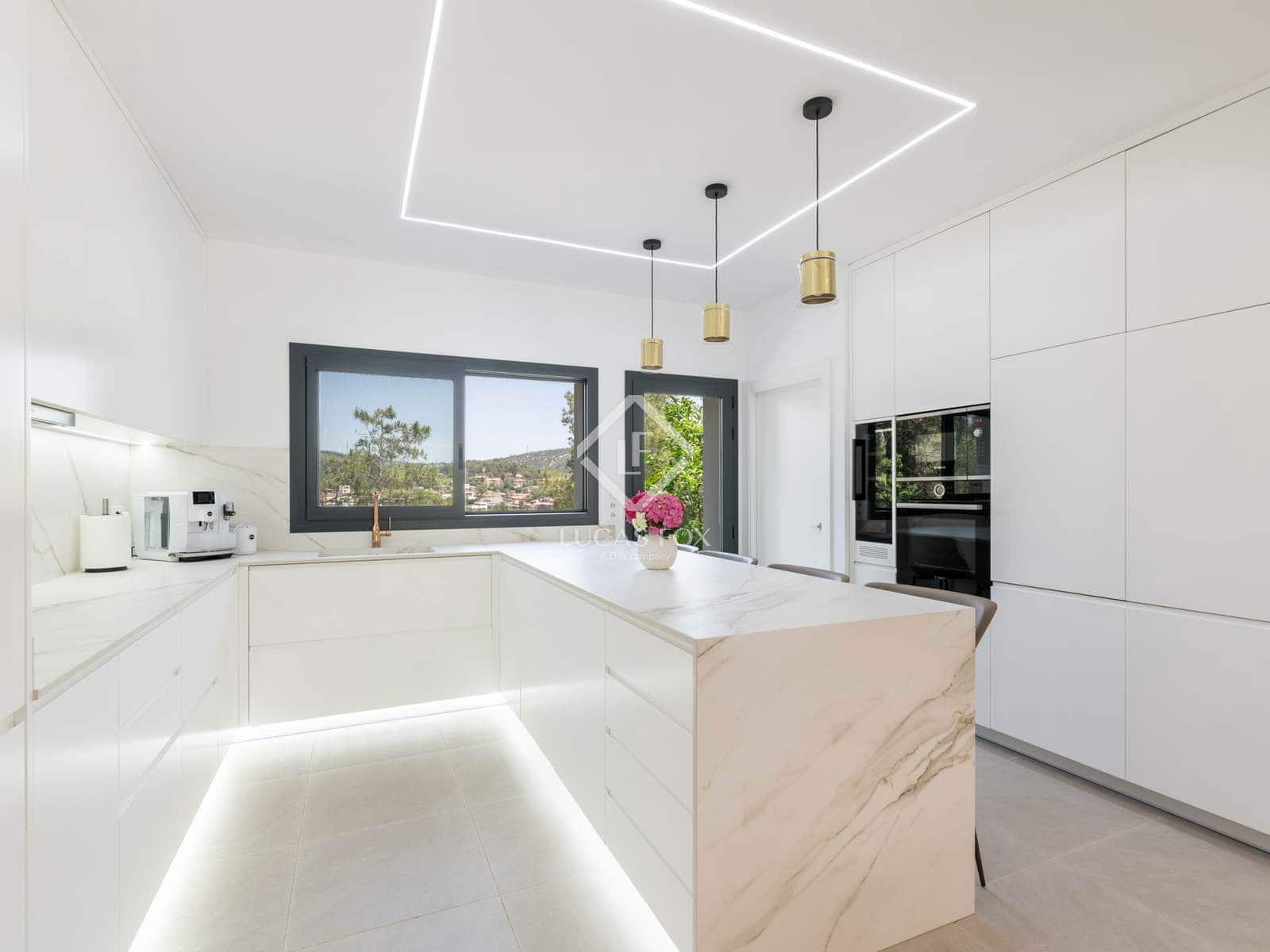 8 soveværelse Villa til salg i Begues med swimmingpool garage - € 1.749.000 (Ref: 9057084)