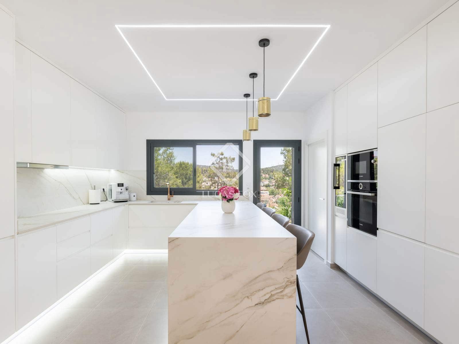 8 soveværelse Villa til salg i Begues med swimmingpool garage - € 1.749.000 (Ref: 9057084)