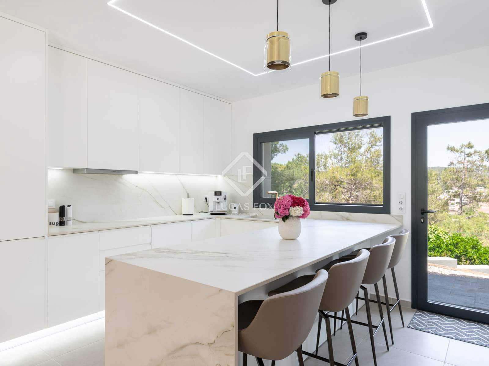 8 soveværelse Villa til salg i Begues med swimmingpool garage - € 1.749.000 (Ref: 9057084)