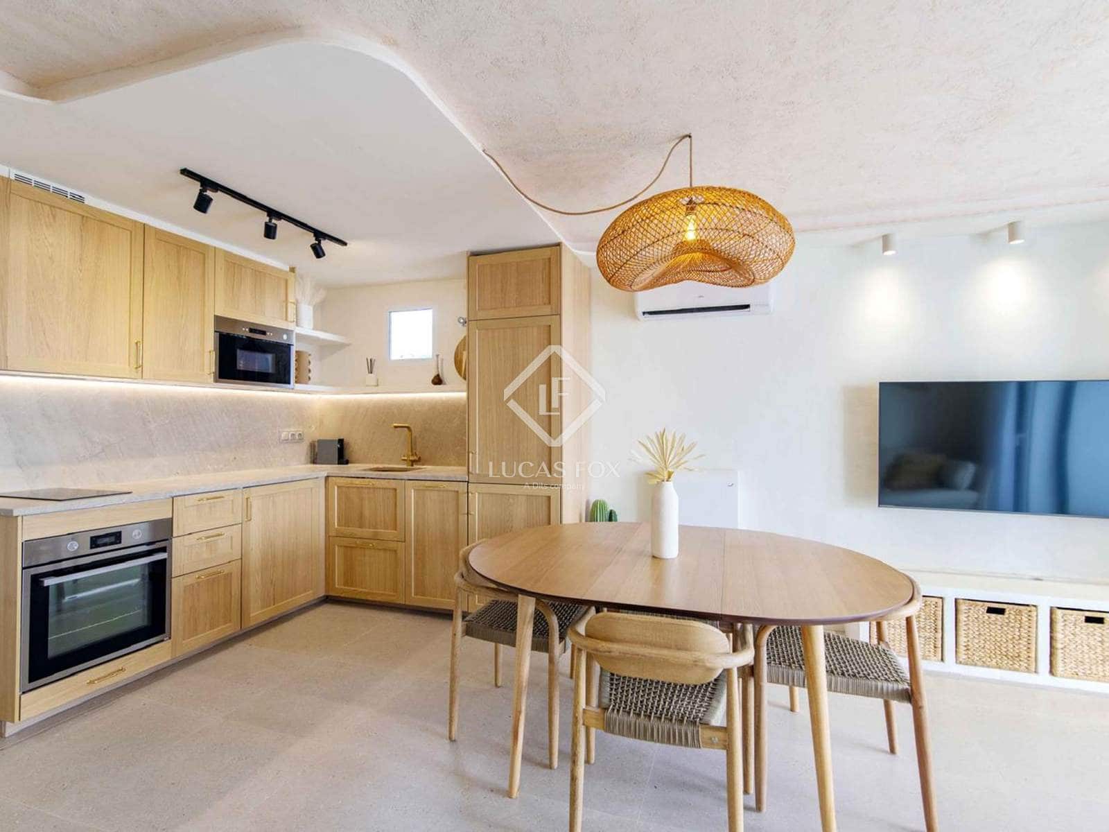 3 bedroom Villa for sale in Ciutadella de Menorca with pool - € 675,000 (Ref: 9057156)