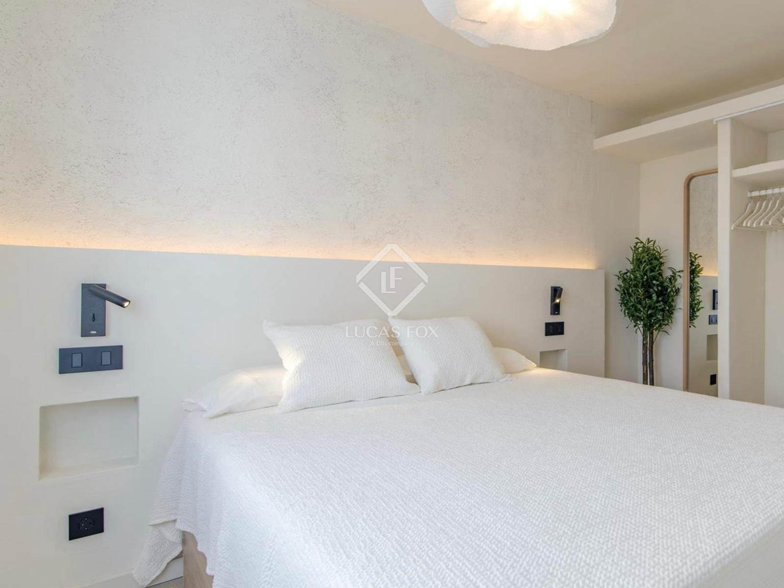 3 bedroom Villa for sale in Ciutadella de Menorca with pool - € 675,000 (Ref: 9057156)