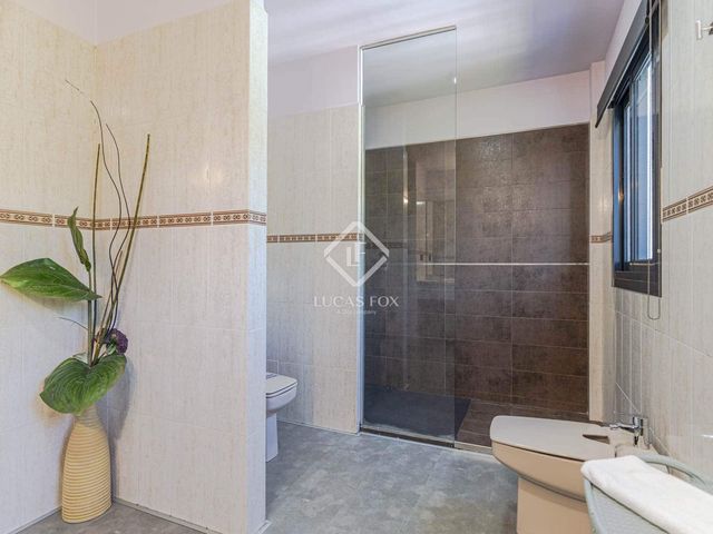 5 slaapkamer Villa te koop in La Herradura, Almuñécar met zwembad garage - € 1.950.000 (Ref: 9058002)