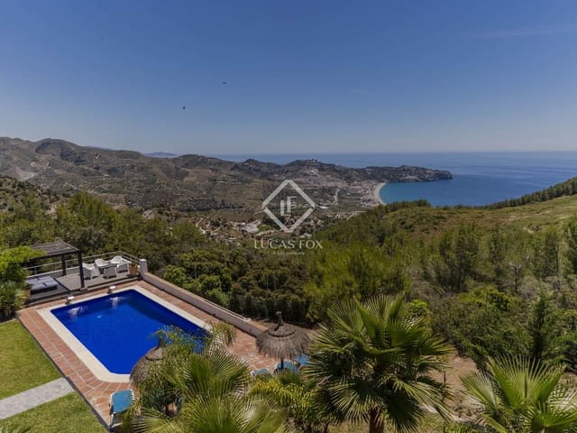 5 bedroom Villa for sale in La Herradura, Almuñécar with pool garage - € 2,150,000 (Ref: 9058002)