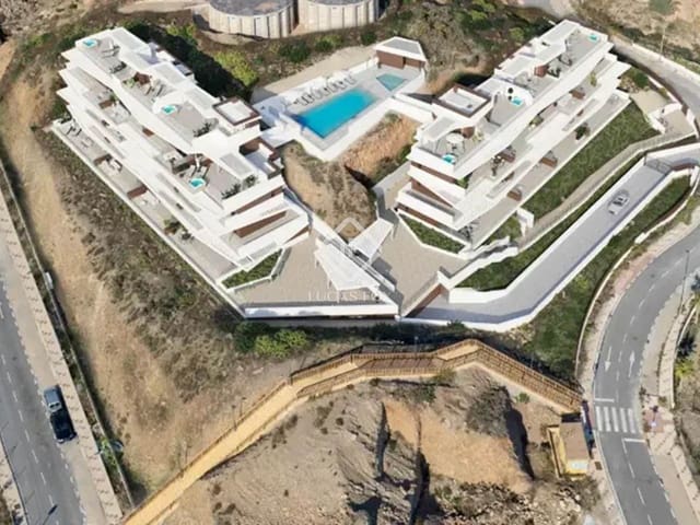 2 slaapkamer Appartement te koop in Málaga stad met zwembad garage - € 670.000 (Ref: 9058210)