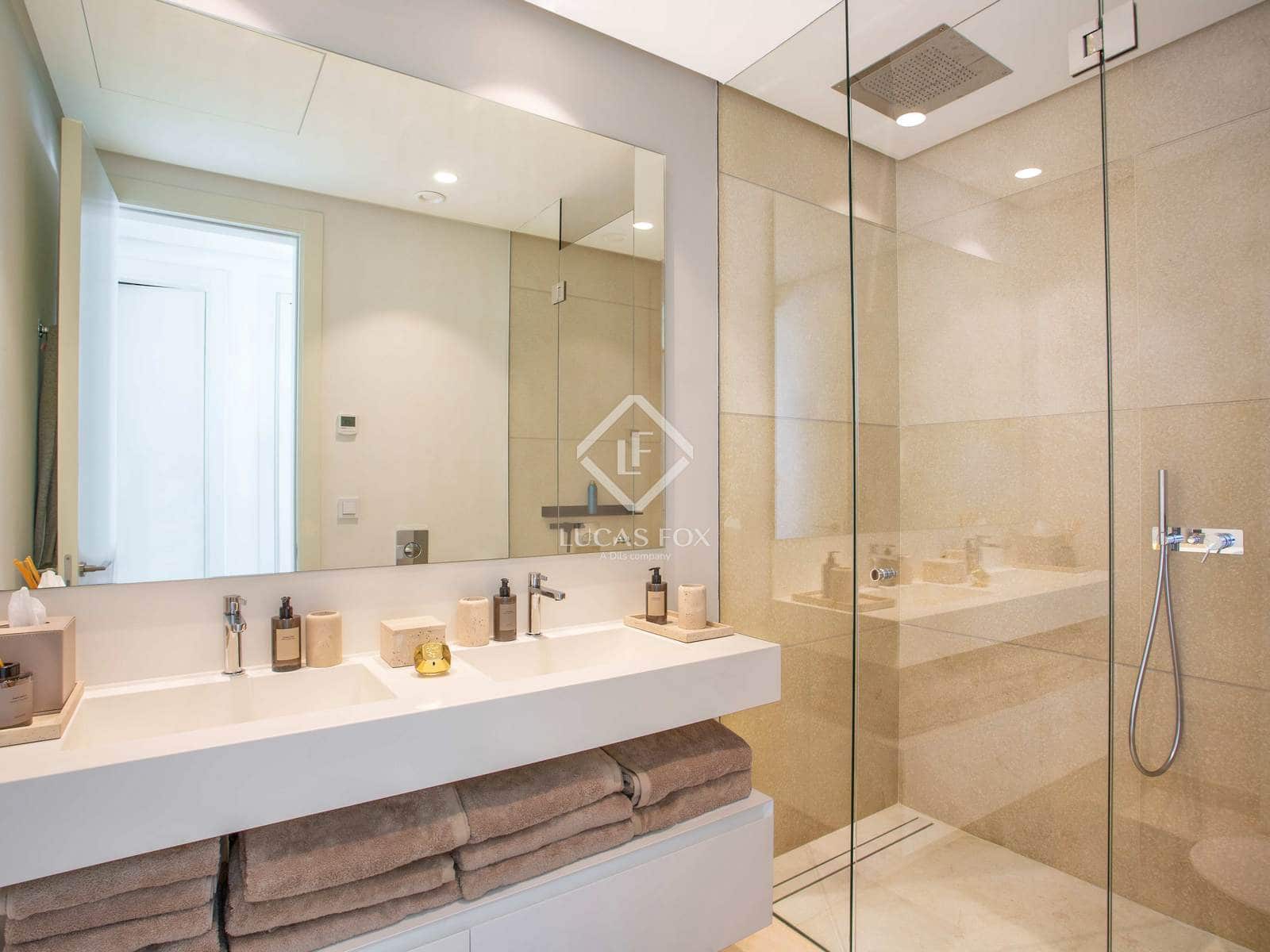 Apartamento de 3 habitaciones en Benahavís en venta con piscina garaje - 999.000 € (Ref: 9058314)