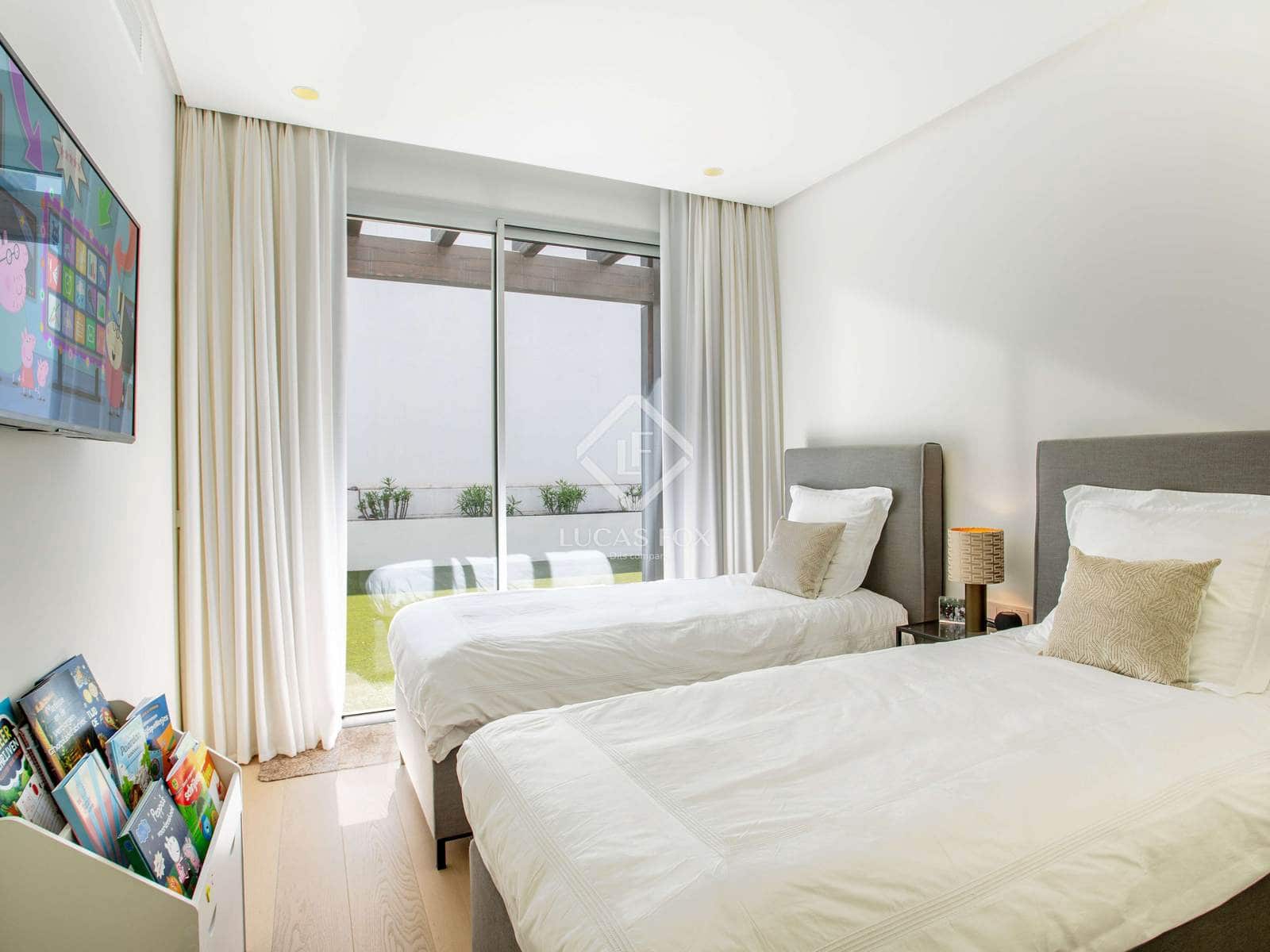 Apartamento de 3 habitaciones en Benahavís en venta con piscina garaje - 999.000 € (Ref: 9058314)