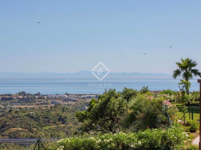 Apartamento de 3 habitaciones en Benahavís en venta con piscina garaje - 999.000 € (Ref: 9058314)