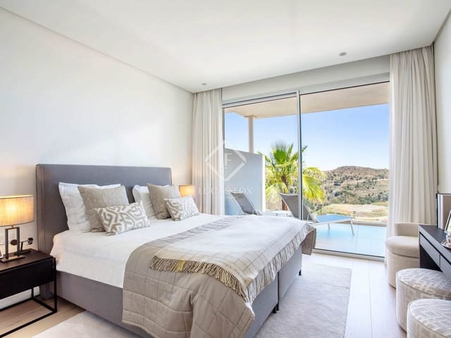 Apartamento de 3 habitaciones en Benahavís en venta con piscina garaje - 999.000 € (Ref: 9058314)