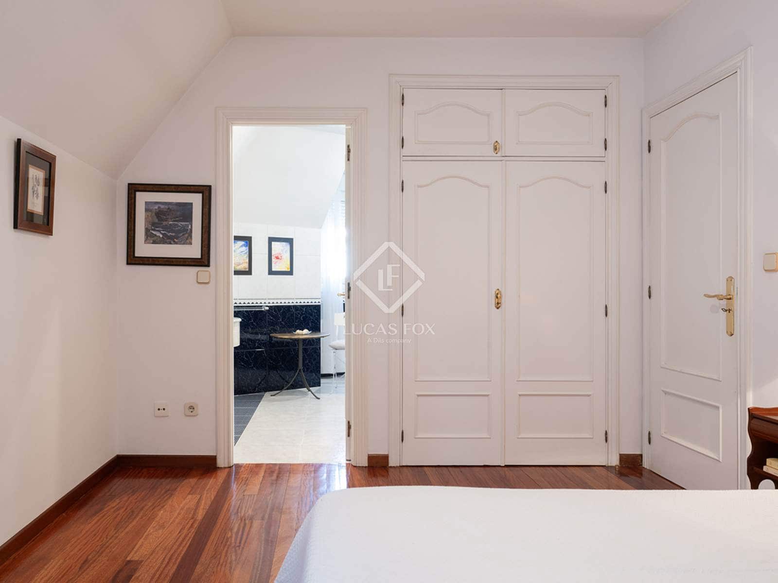 5 soveværelse Villa til salg i Pontevedra by med swimmingpool garage - € 1.250.000 (Ref: 9058317)