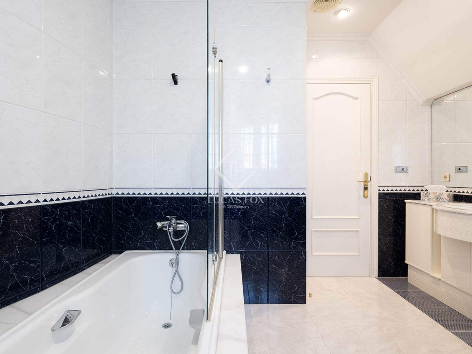 5 soveværelse Villa til salg i Pontevedra by med swimmingpool garage - € 1.250.000 (Ref: 9058317)