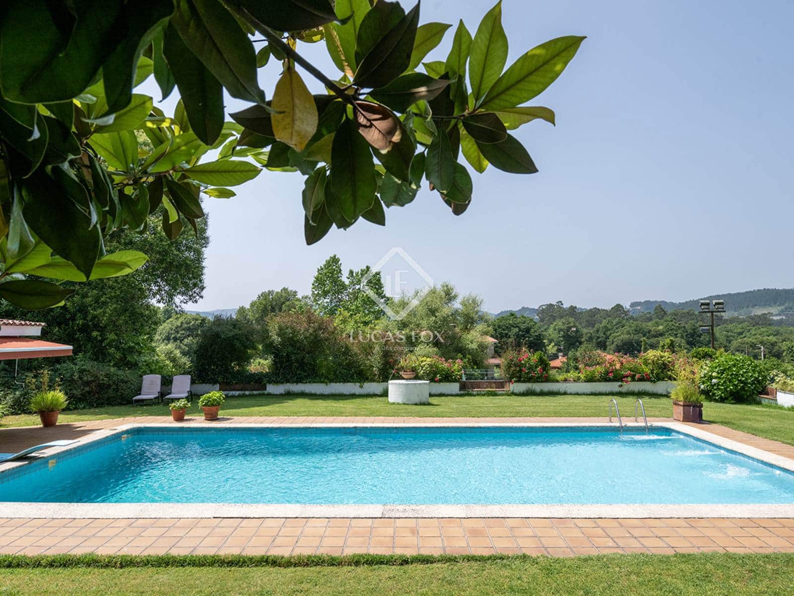 5 soveværelse Villa til salg i Pontevedra by med swimmingpool garage - € 1.250.000 (Ref: 9058317)