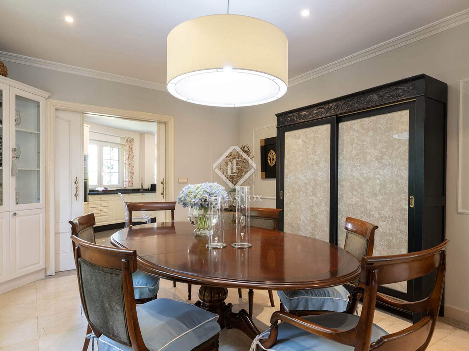 5 soveværelse Villa til salg i Pontevedra by med swimmingpool garage - € 1.250.000 (Ref: 9058317)