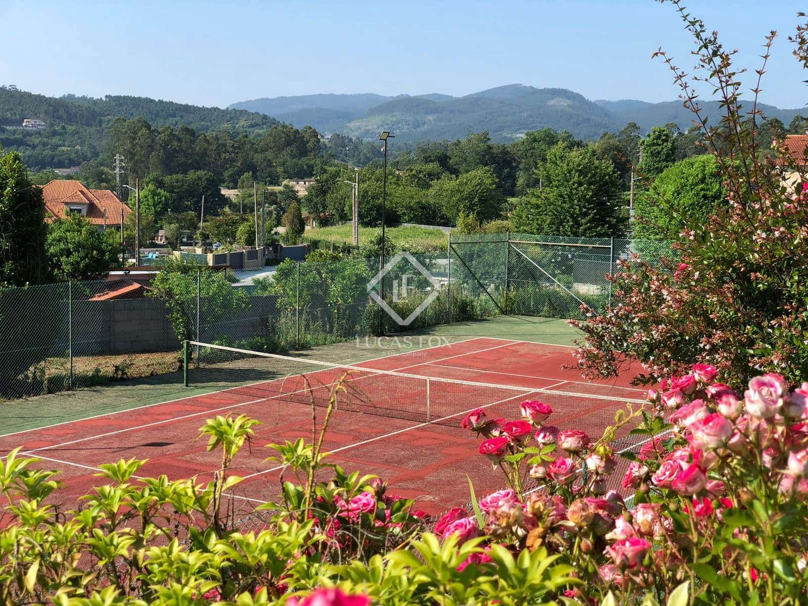 5 soveværelse Villa til salg i Pontevedra by med swimmingpool garage - € 1.250.000 (Ref: 9058317)