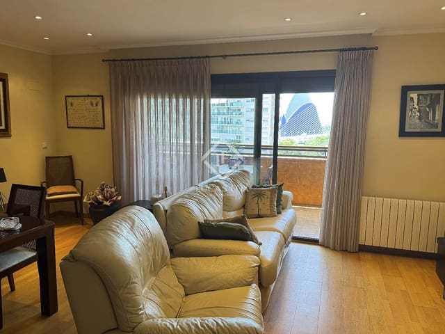 3 slaapkamer Appartement te koop in Valencia stad met zwembad garage - € 665.000 (Ref: 9058321)