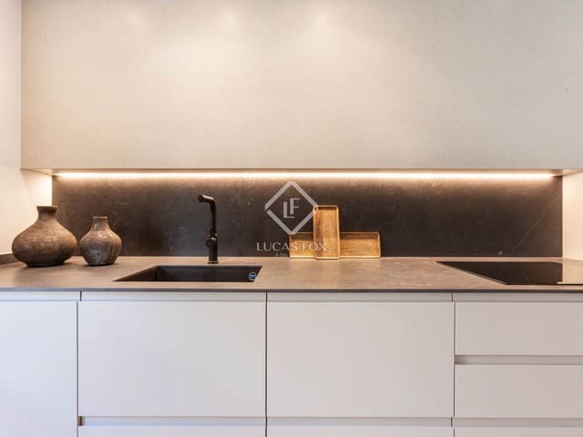 Apartamento de 3 habitaciones en Barcelona ciudad en venta con piscina - 740.000 € (Ref: 9058604)