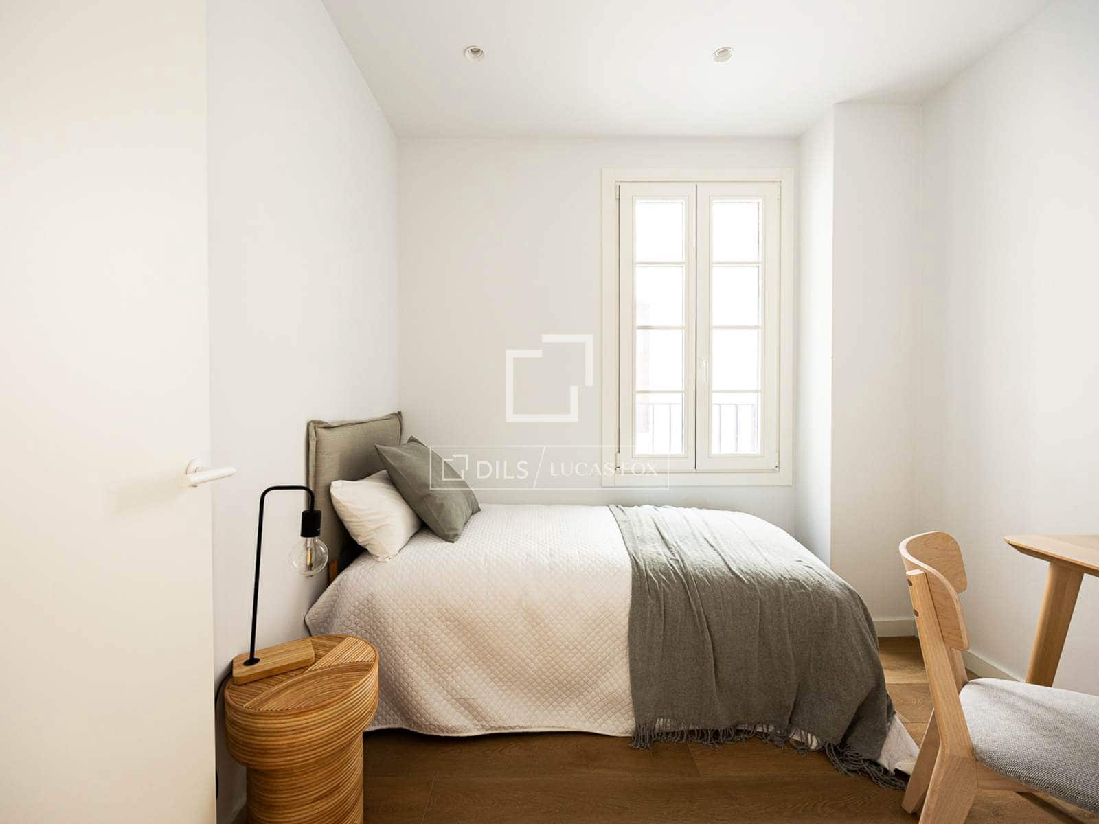 3 bedroom Apartment for sale in Barcelona city with pool - € 740,000 (Ref: 9058604)