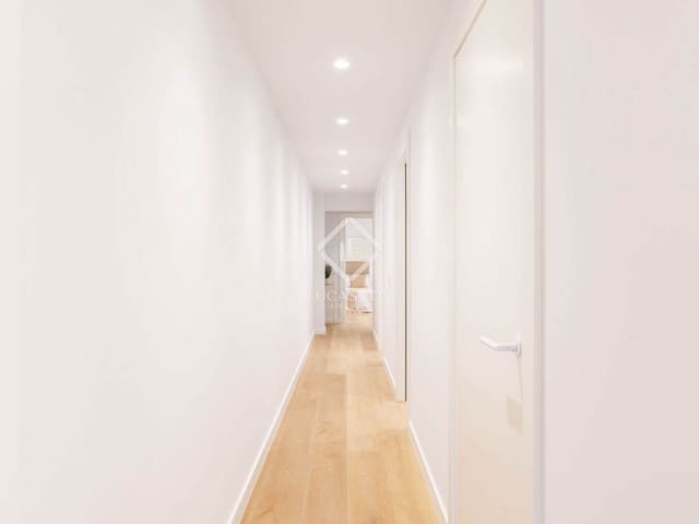 3 sypialnia Apartament na sprzedaż w Miasto Barcelona z basenem - 780 000 € (Ref: 9058605)