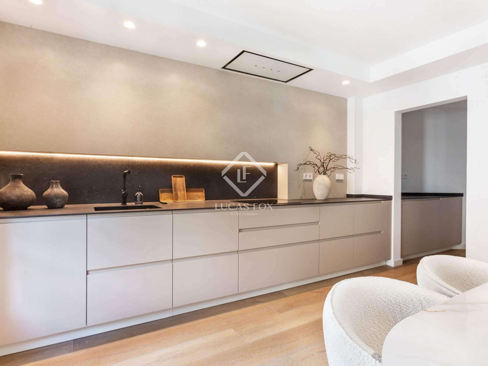 3 sypialnia Apartament na sprzedaż w Miasto Barcelona z basenem - 730 000 € (Ref: 9058608)