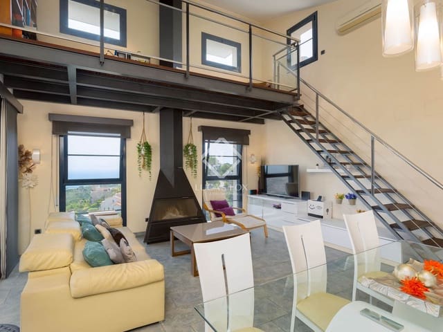 4 soverom Villa til salgs i Alella med svømmebasseng garasje - € 820 000 (Ref: 9058610)