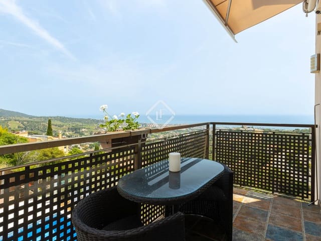 4 soverom Villa til salgs i Alella med svømmebasseng garasje - € 820 000 (Ref: 9058610)