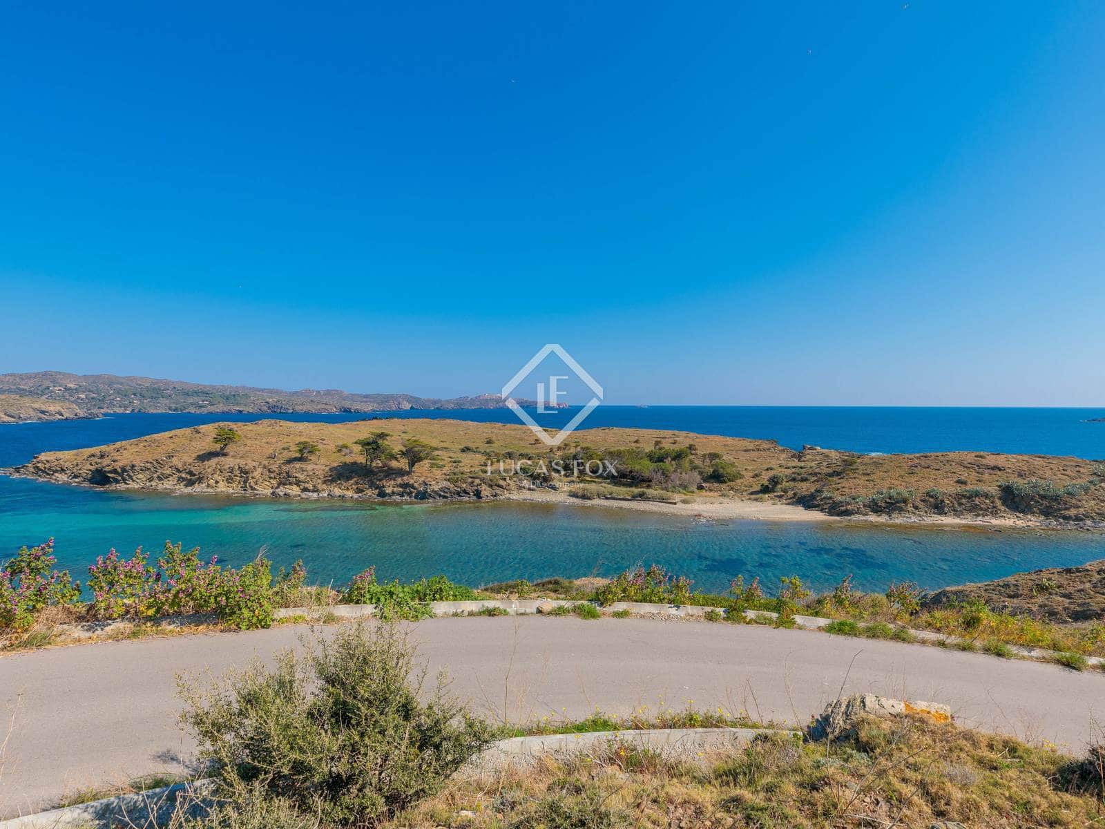 4 bedroom Villa for sale in Cadaques with pool garage - € 8,000,000 (Ref: 9058749)