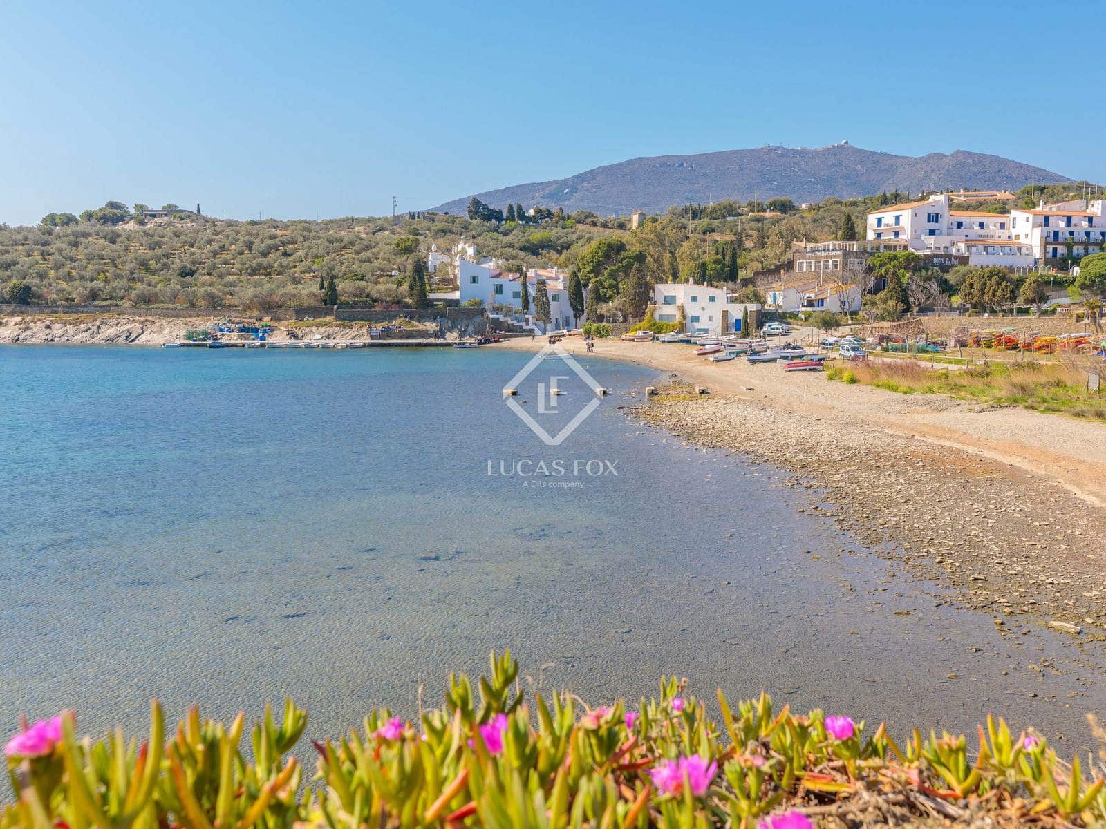 4 bedroom Villa for sale in Cadaques with pool garage - € 8,000,000 (Ref: 9058749)