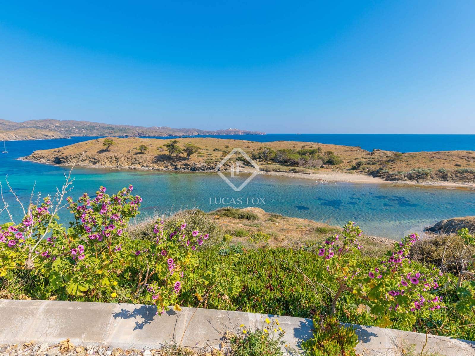 4 bedroom Villa for sale in Cadaques with pool garage - € 8,000,000 (Ref: 9058749)