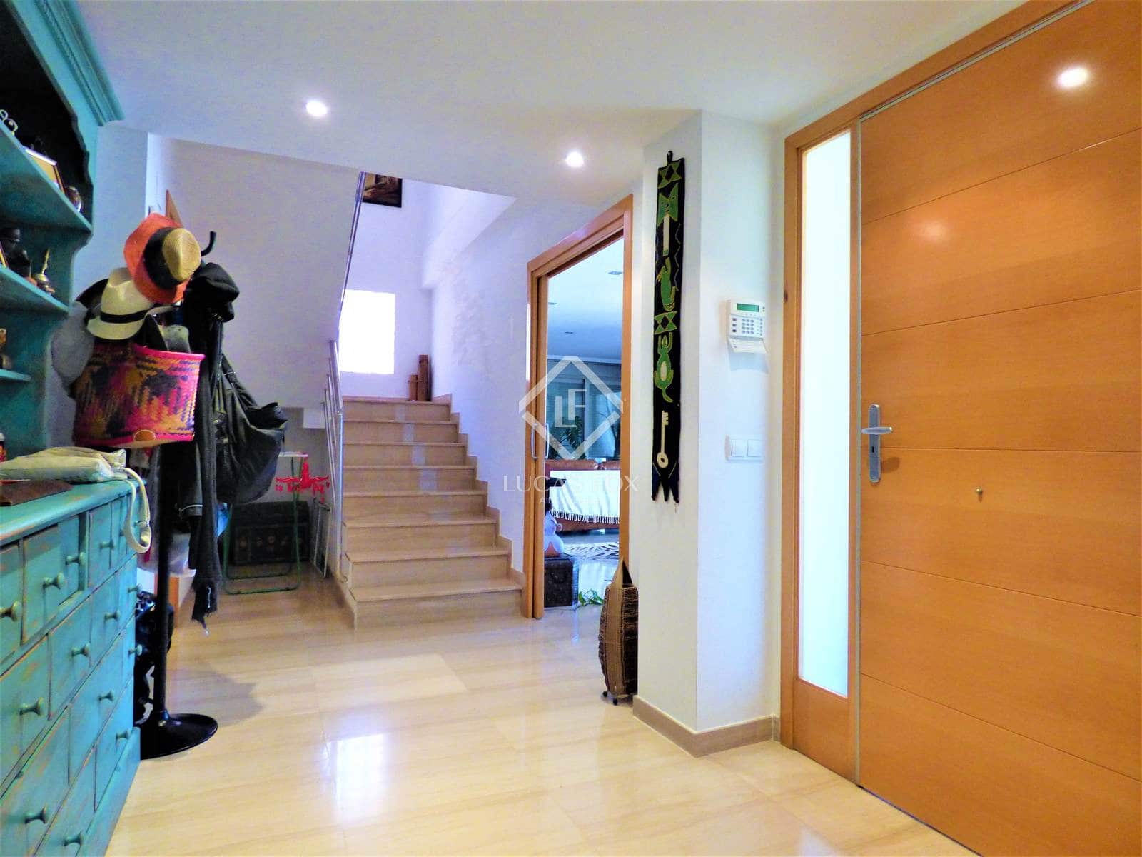 4 soveværelse Villa til salg i Les Botigues de Sitges med swimmingpool garage - € 1.295.000 (Ref: 9061494)