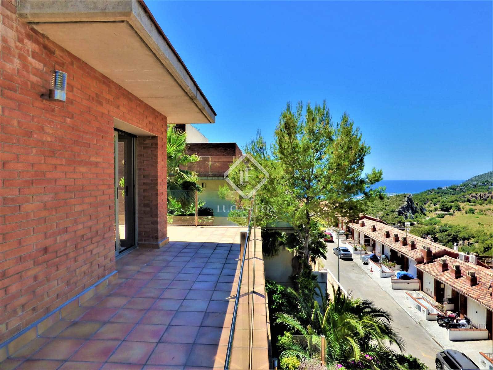 4 soveværelse Villa til salg i Les Botigues de Sitges med swimmingpool garage - € 1.295.000 (Ref: 9061494)