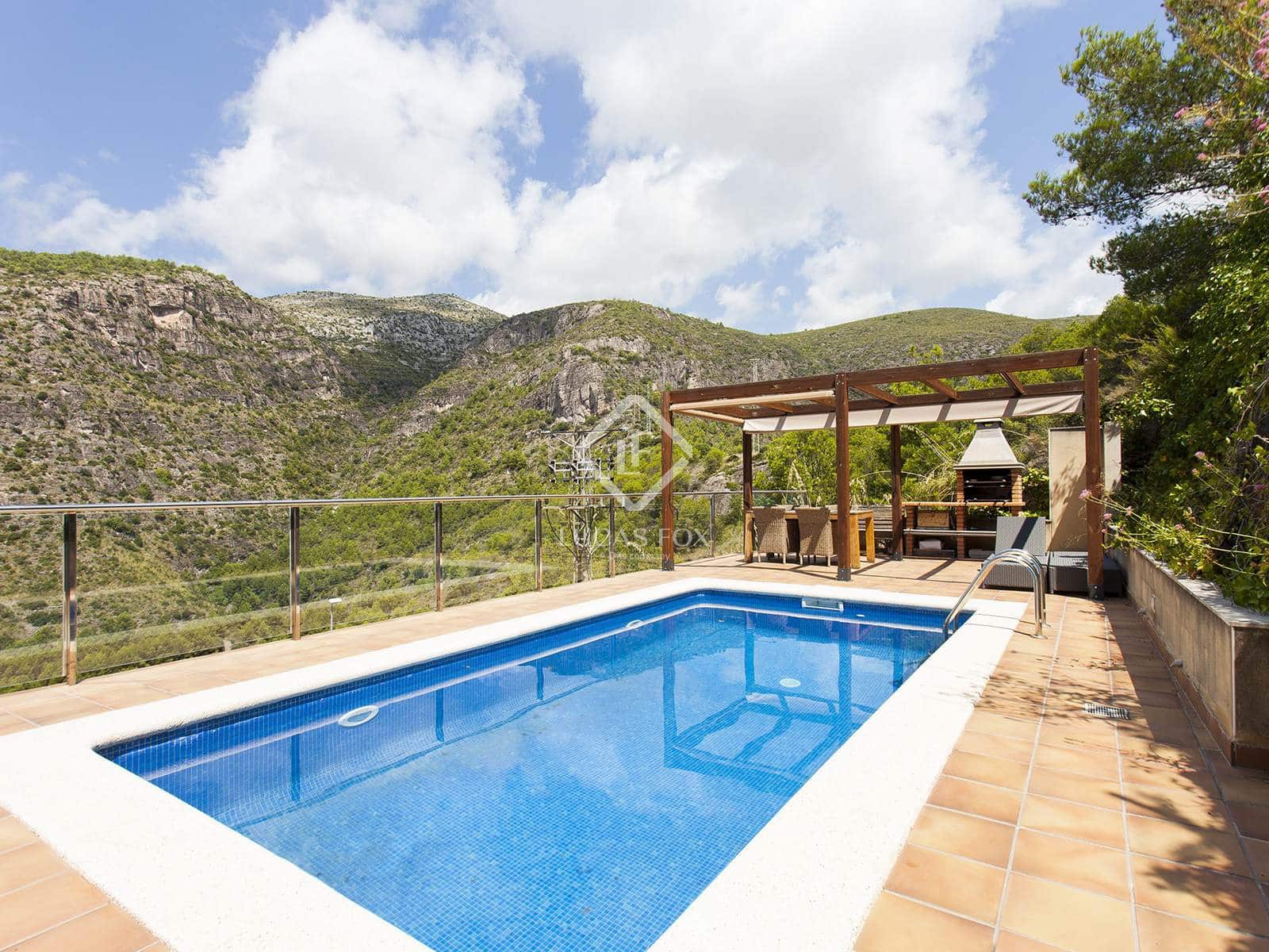 4 soveværelse Villa til salg i Les Botigues de Sitges med swimmingpool garage - € 1.295.000 (Ref: 9061494)