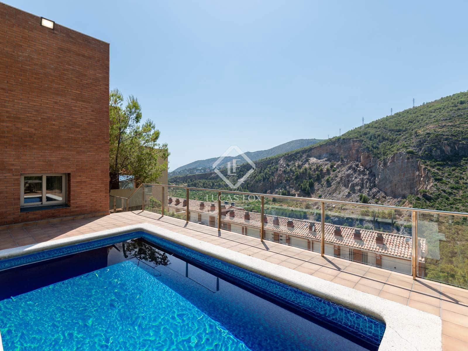 4 soveværelse Villa til salg i Les Botigues de Sitges med swimmingpool garage - € 1.295.000 (Ref: 9061494)