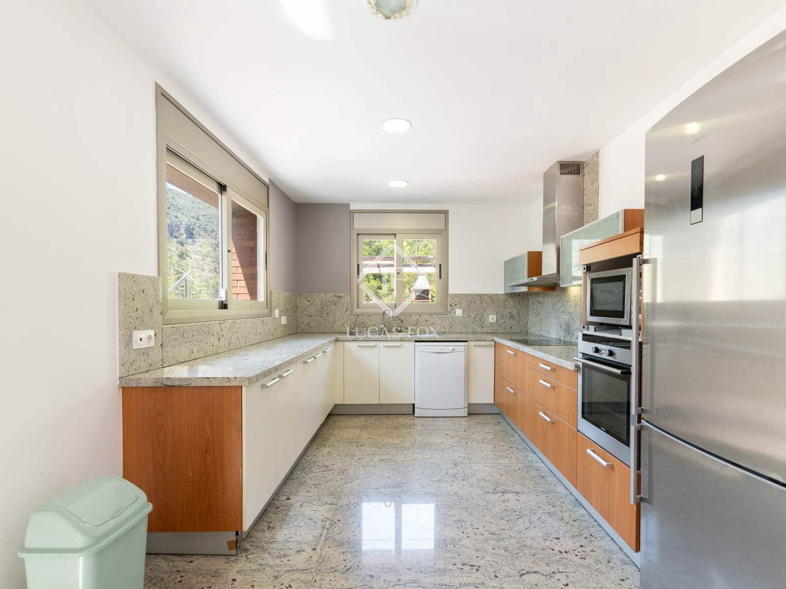 4 soveværelse Villa til salg i Les Botigues de Sitges med swimmingpool garage - € 1.295.000 (Ref: 9061494)