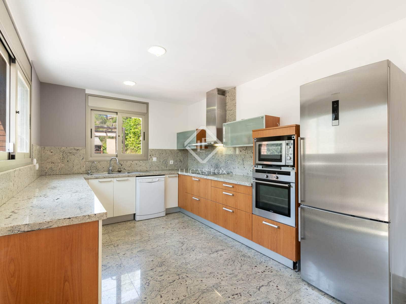 4 soveværelse Villa til salg i Les Botigues de Sitges med swimmingpool garage - € 1.295.000 (Ref: 9061494)