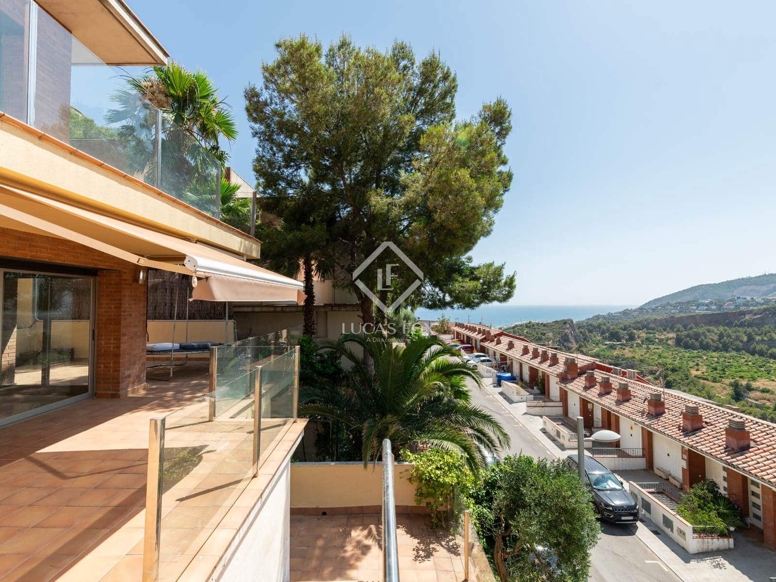 4 soveværelse Villa til salg i Les Botigues de Sitges med swimmingpool garage - € 1.295.000 (Ref: 9061494)