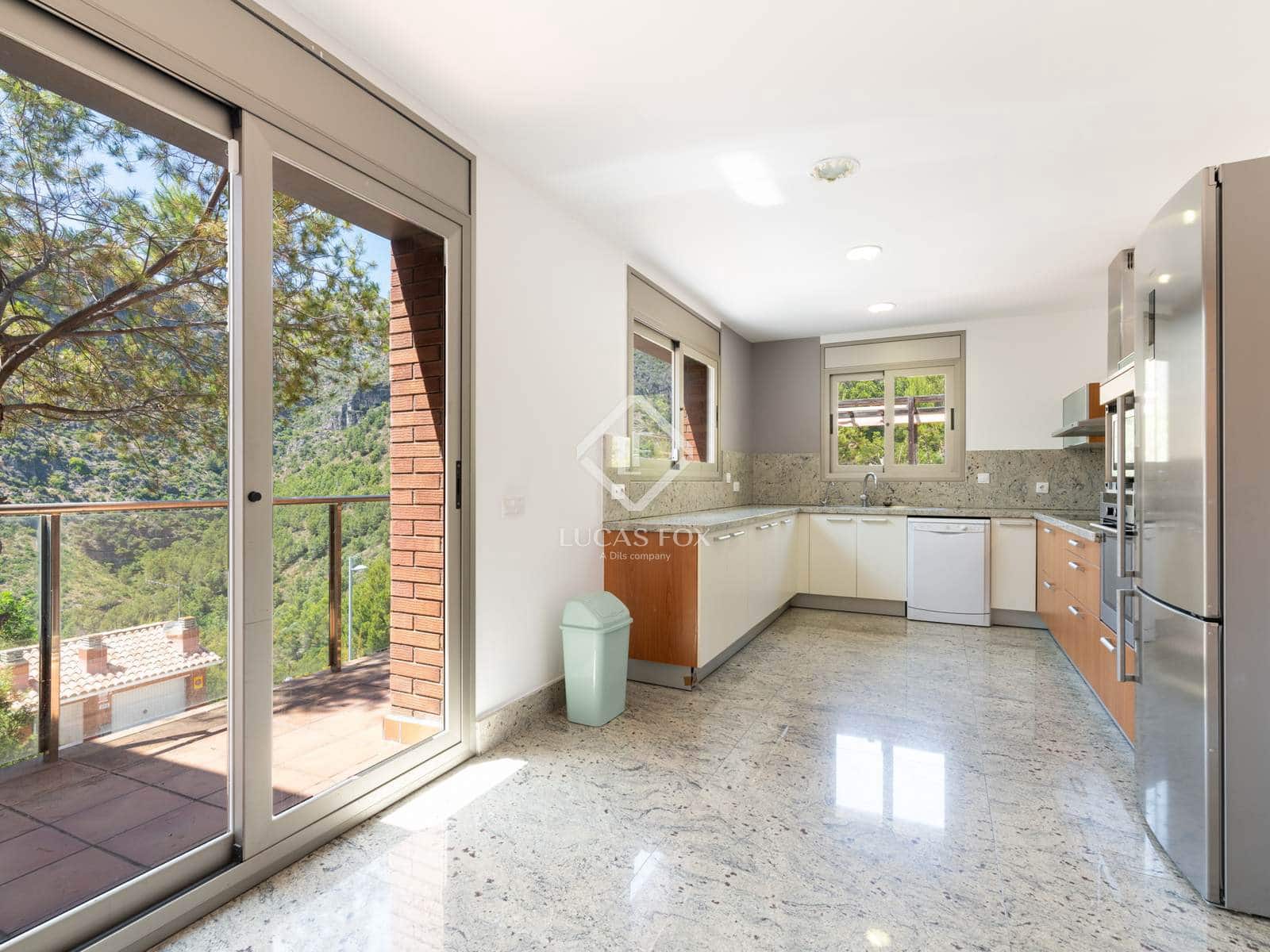 4 soveværelse Villa til salg i Les Botigues de Sitges med swimmingpool garage - € 1.295.000 (Ref: 9061494)