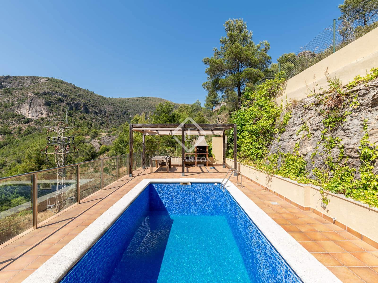 4 soveværelse Villa til salg i Les Botigues de Sitges med swimmingpool garage - € 1.295.000 (Ref: 9061494)