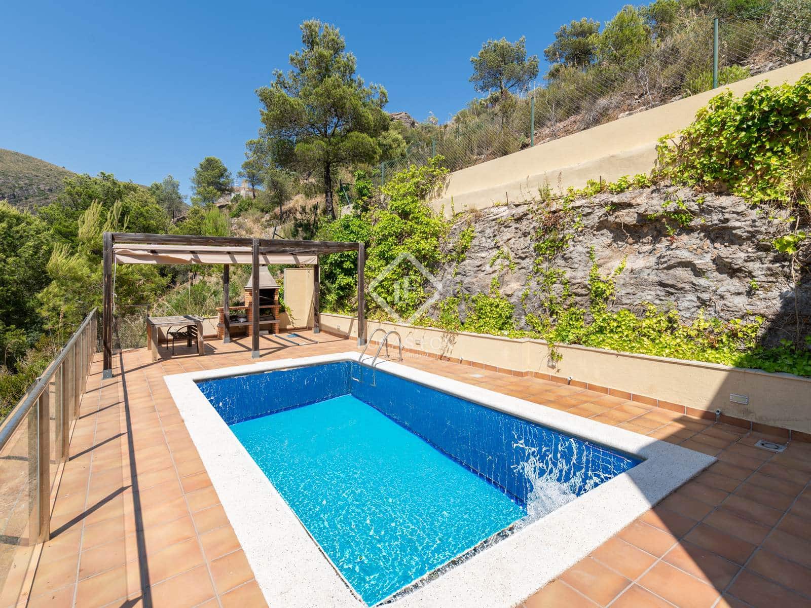 4 soveværelse Villa til salg i Les Botigues de Sitges med swimmingpool garage - € 1.295.000 (Ref: 9061494)