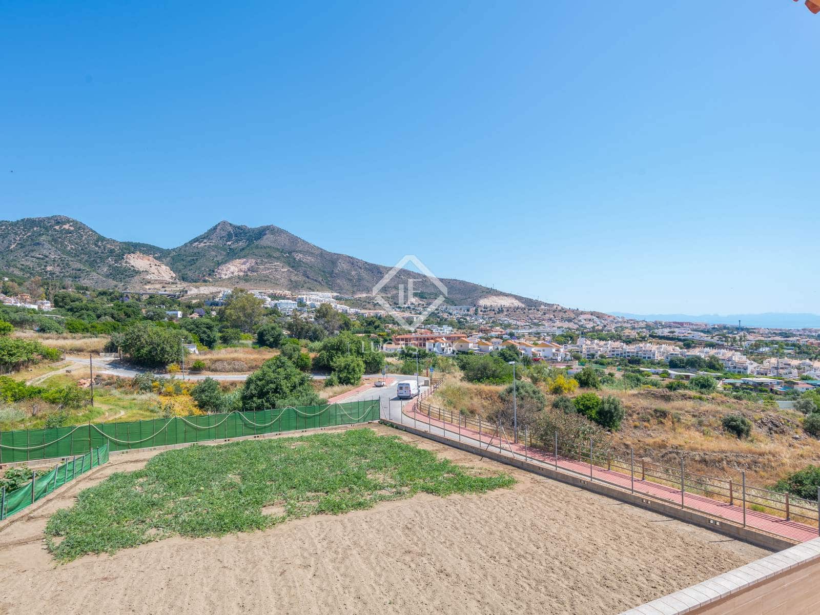 3 soverom Villa til salgs i Benalmadena med svømmebasseng garasje - € 795 000 (Ref: 9061681)