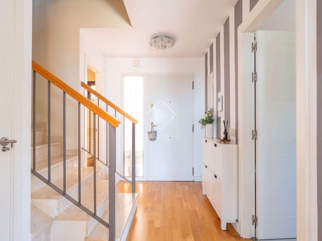 3 sypialnia Willa na sprzedaż w Benalmádena z basenem garażem - 795 000 € (Ref: 9061681)