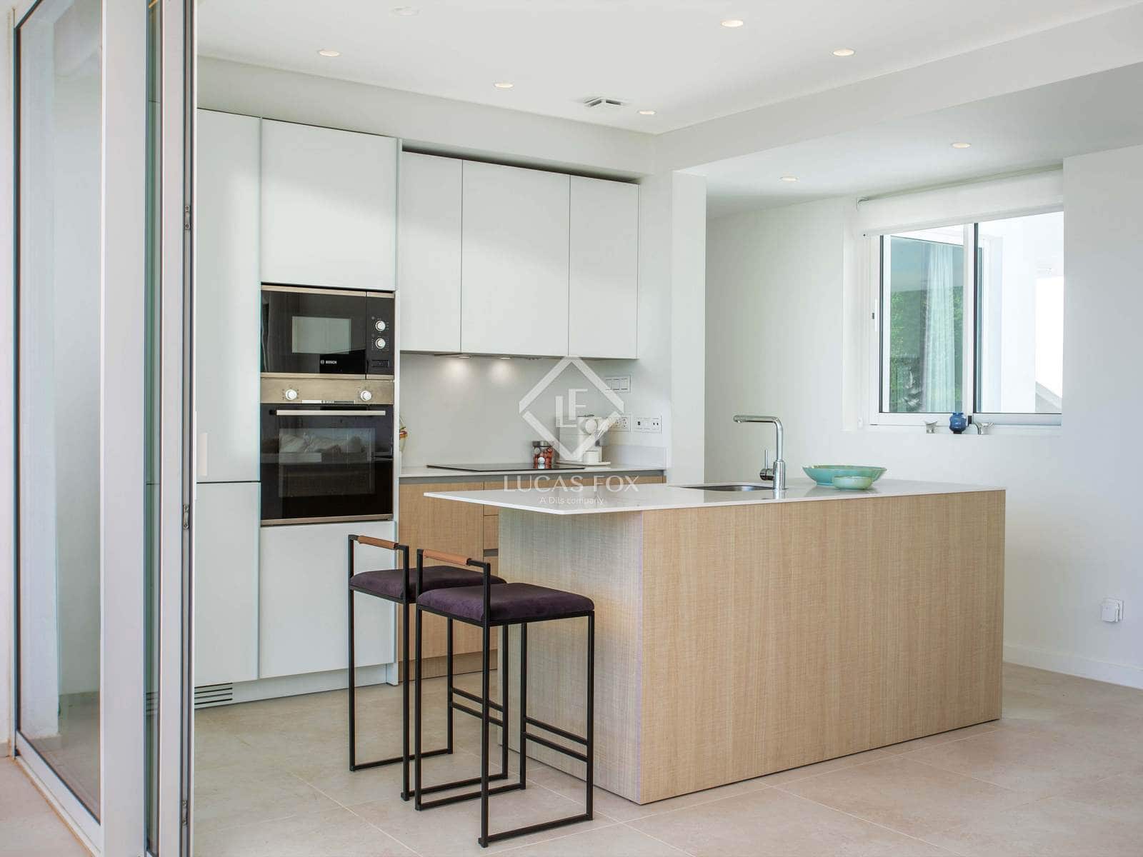 Ático de 3 habitaciones en Marbella en venta con piscina garaje - 1.050.000 € (Ref: 9061814)