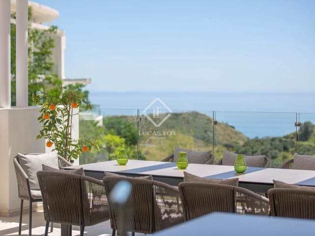 Ático de 3 habitaciones en Marbella en venta con piscina garaje - 1.050.000 € (Ref: 9061814)