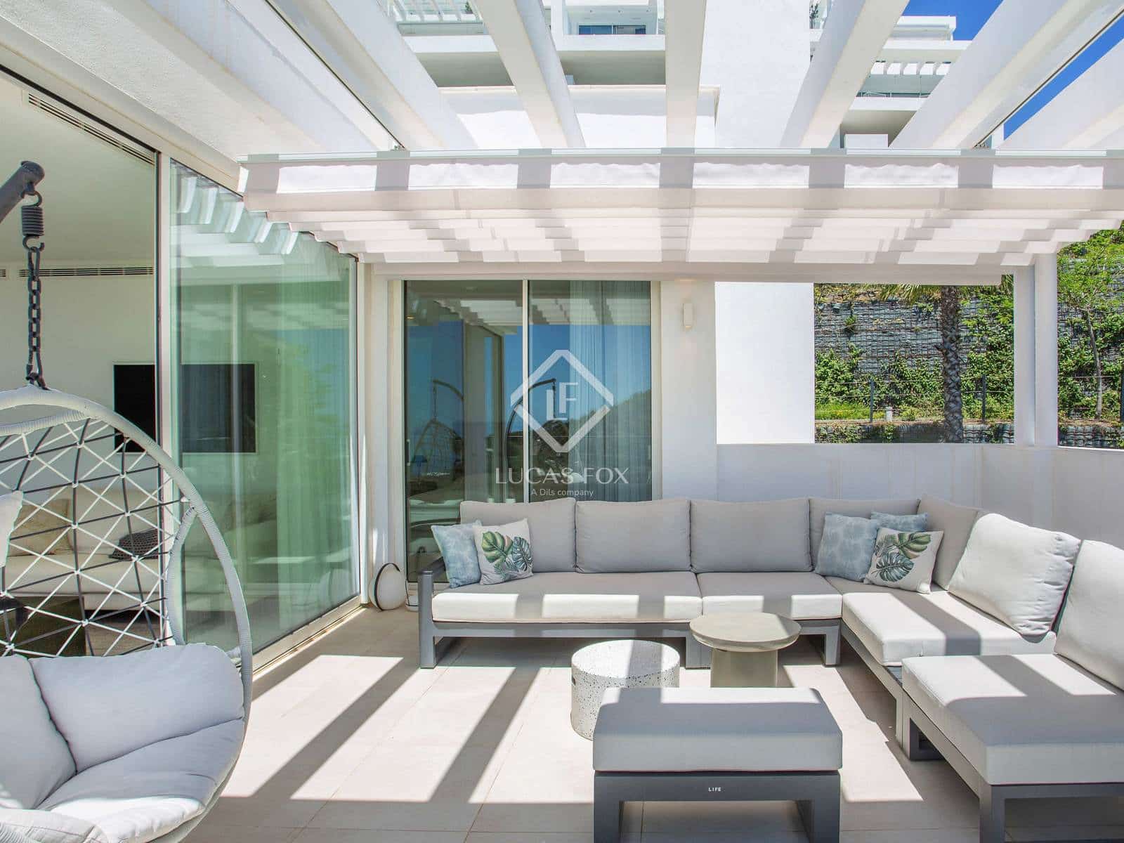 Ático de 3 habitaciones en Marbella en venta con piscina garaje - 1.050.000 € (Ref: 9061814)