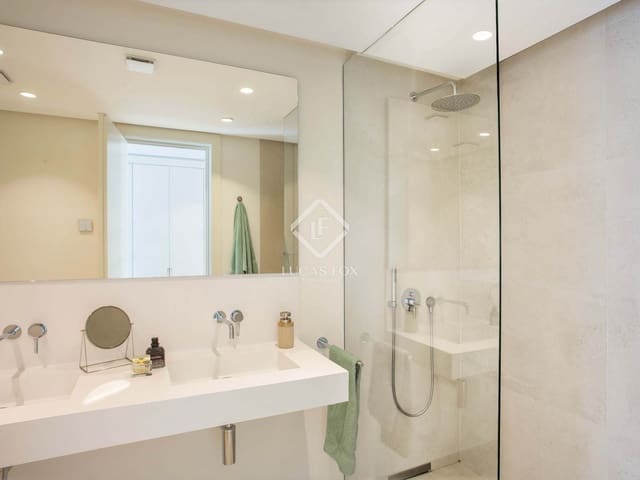 Ático de 3 habitaciones en Marbella en venta con piscina garaje - 1.050.000 € (Ref: 9061814)