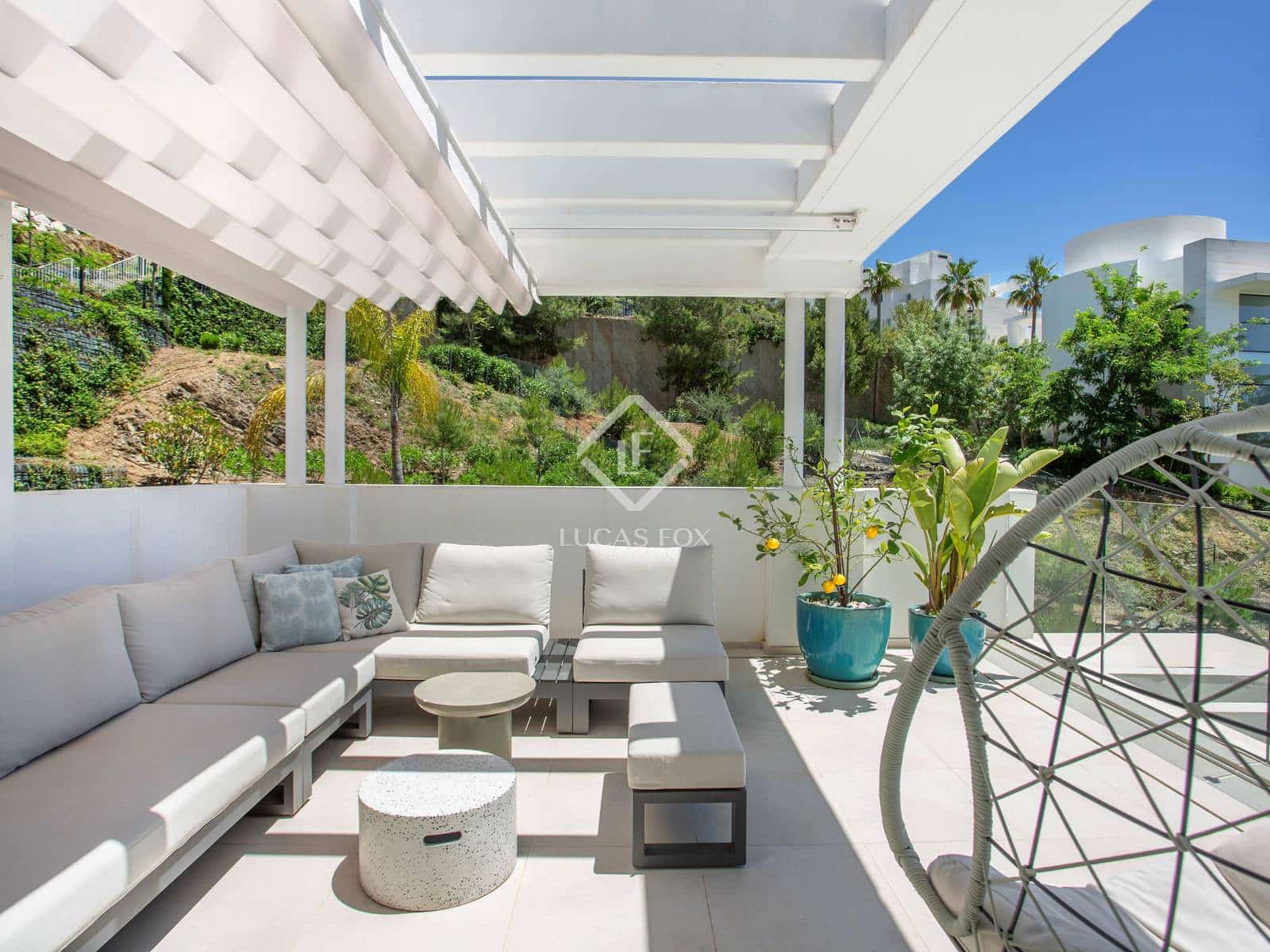 Ático de 3 habitaciones en Marbella en venta con piscina garaje - 1.050.000 € (Ref: 9061814)