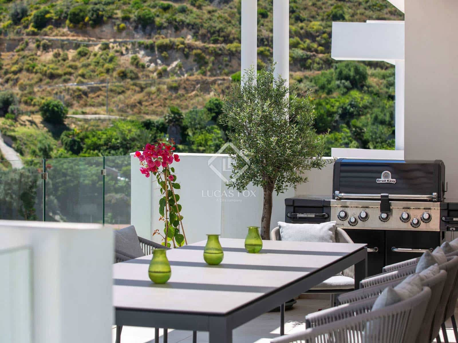 Ático de 3 habitaciones en Marbella en venta con piscina garaje - 1.050.000 € (Ref: 9061814)